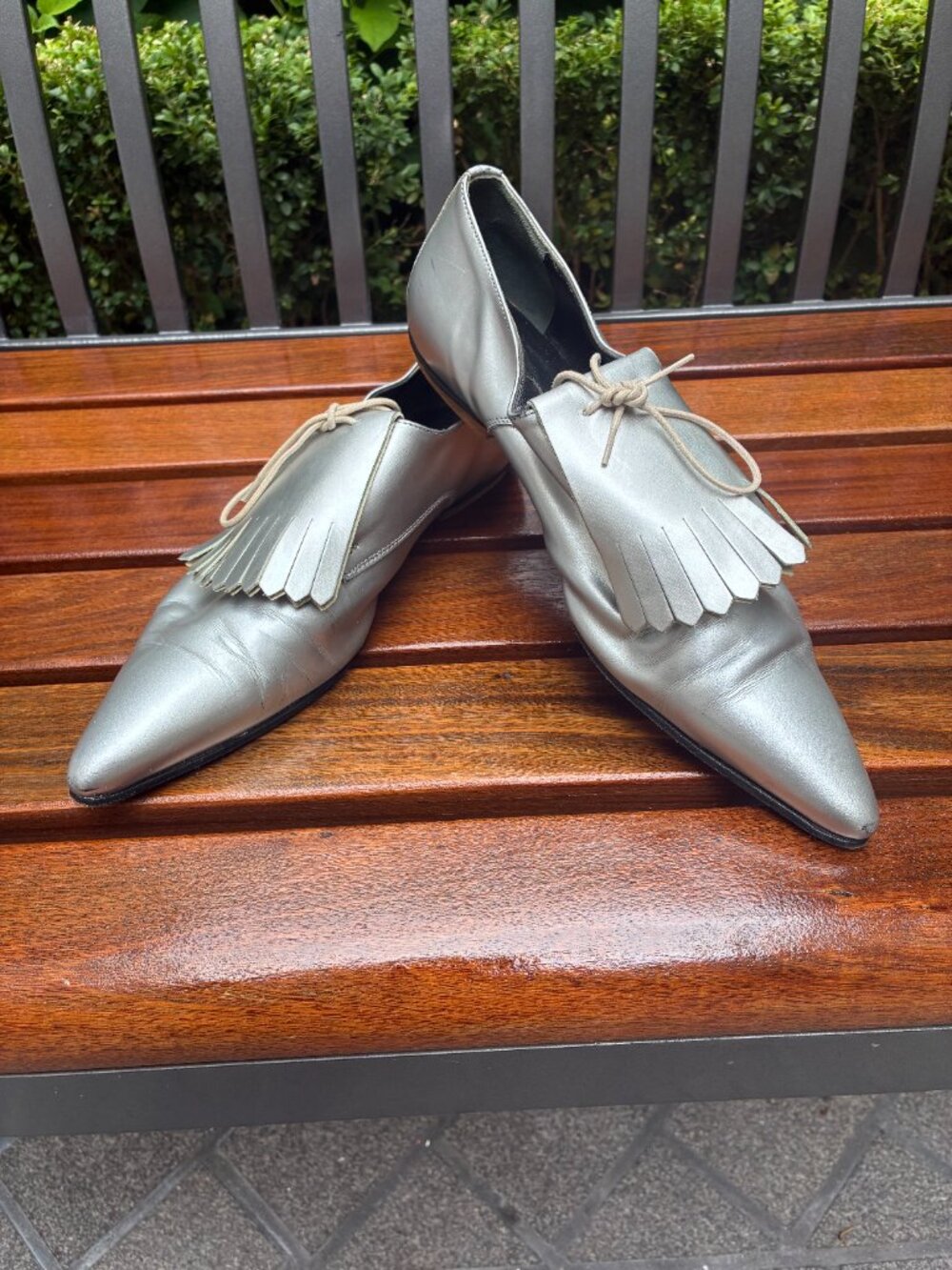 metallic JILSANDER FLATS WITH KILTIE FRINGE